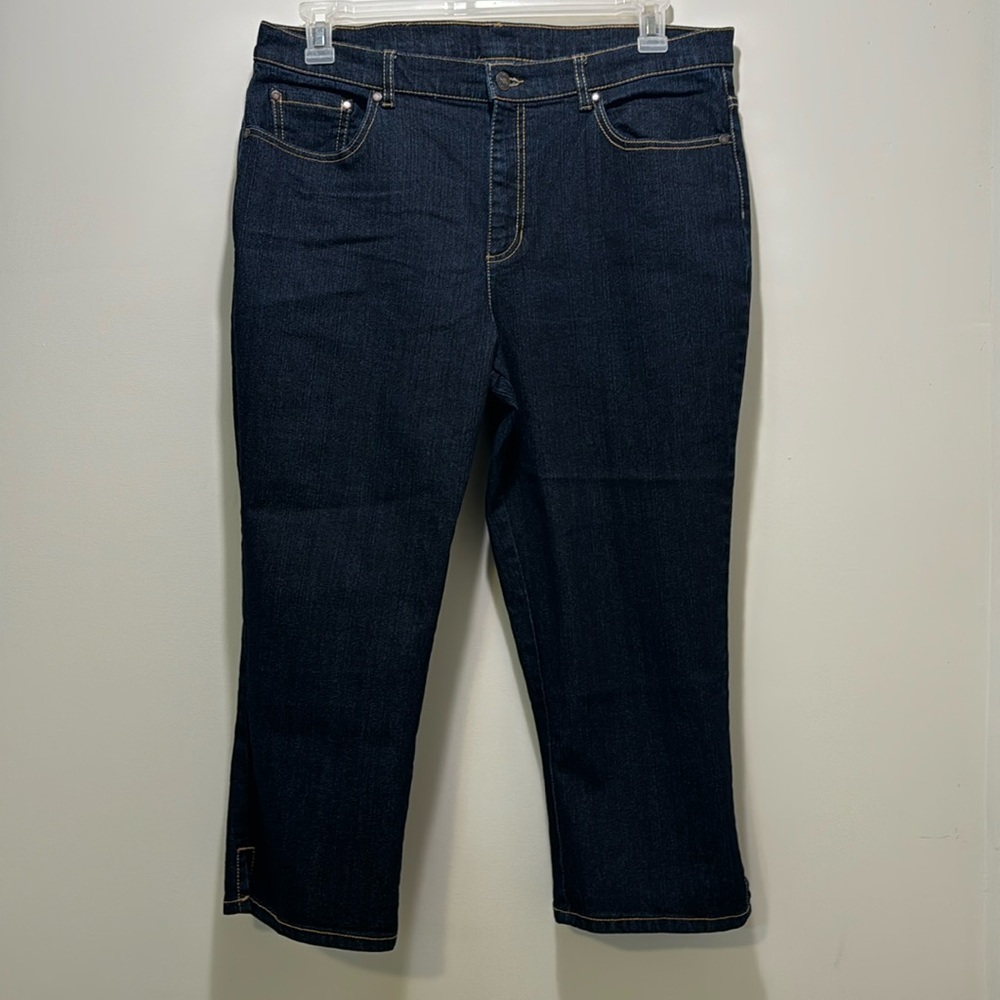 Women Dark Denim Capri Size:16